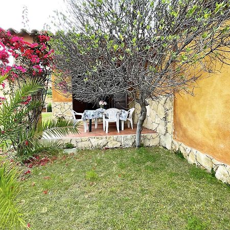 Erika Villa Castiadas Bagian luar foto